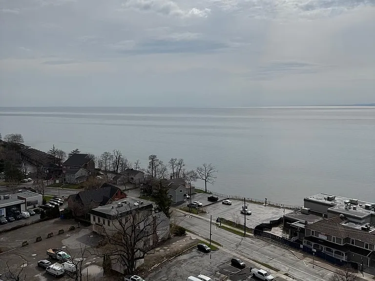 2075 Lakeshore Rd #1203 — Photo 3