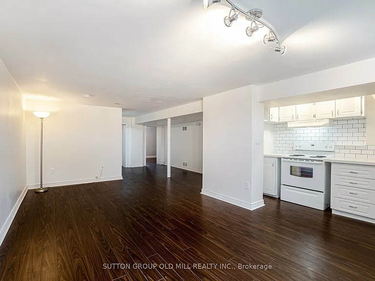 5 Applefield Dr #LOWER — Photo 11