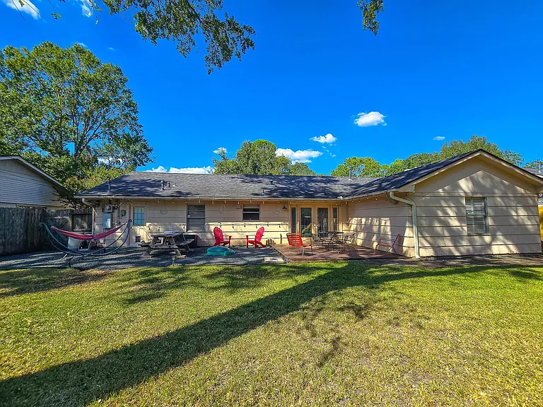 9507 Meadowbriar Ln — Photo 4