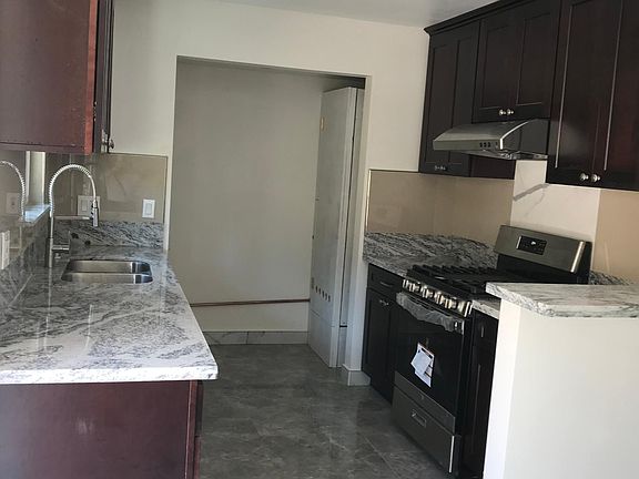 2nd image of 205 Mooney Dr #F