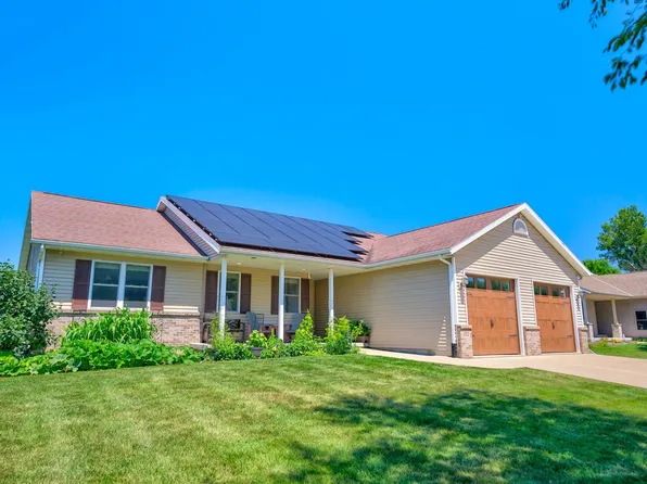 332 Sandridge Trl, Sun Prairie, WI 53590