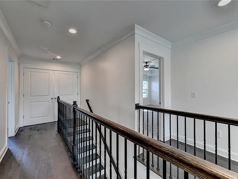 45 Sudderth St — Photo 18