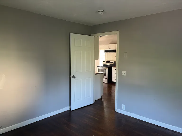 588 W Hartford Ave #B — Photo 16