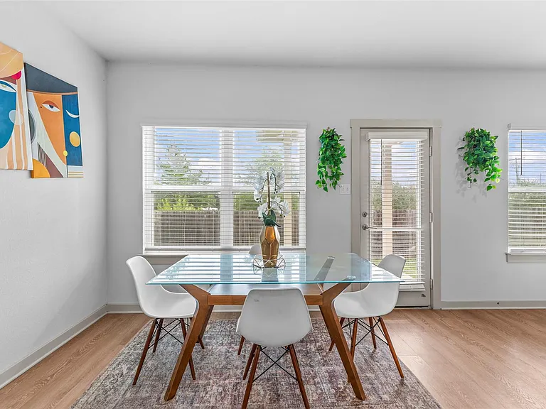 133 Folsom St — Photo 8