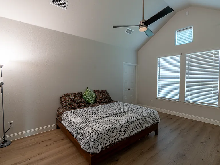 14421 McClint St — Photo 27