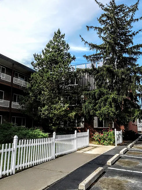 Royal Village Apartment Homes 215 — Photo 1