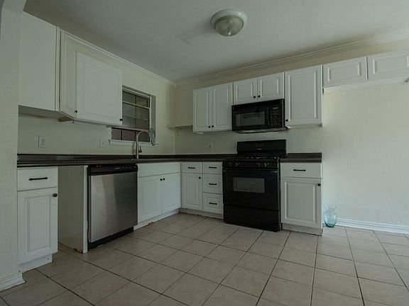 4th image of 642 Dawson Dr