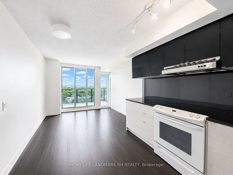 72 Esther Shiner Blvd #1611 — Photo 2
