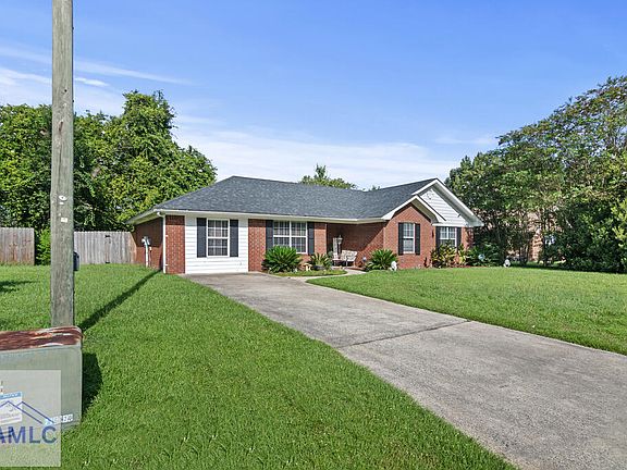 3rd image of 806 Hod Ln