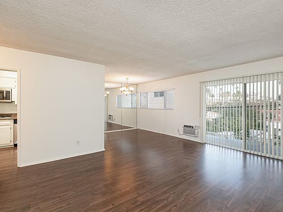 3rd image of 300 S Rexford Dr APT 308
