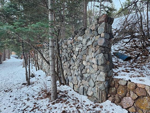 4th image of 8708 Pine Dr