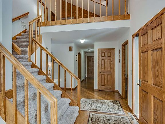 4th image of 51765 Pebble Brooke Dr