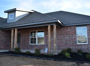 79 E Joliet St, Farmington, AR 72730