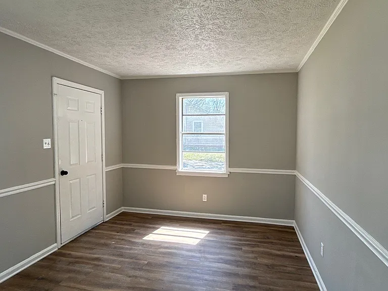 808 Cobb Cir — Photo 5
