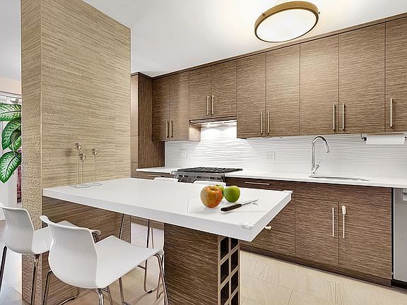 3rd image of 2944 W 5th St APT 22D