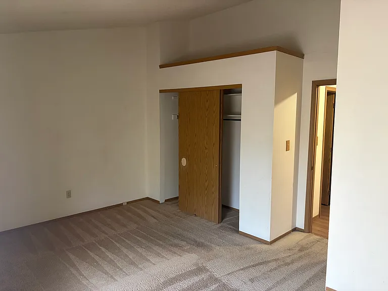 4318 Hunting Meadows Cir — Photo 7