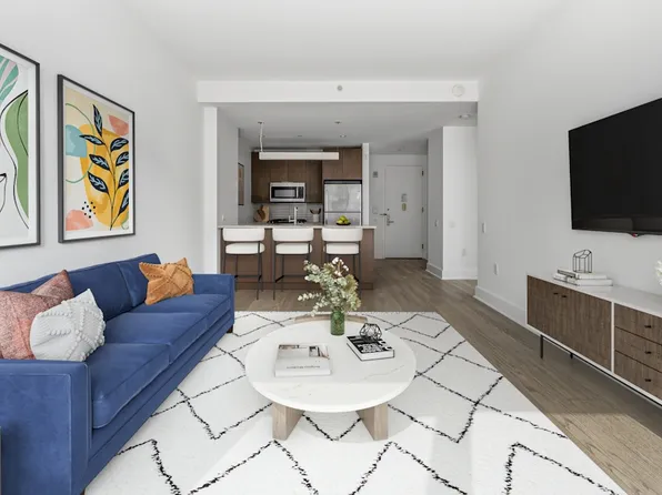 86 Fleet Place image 1 of 14