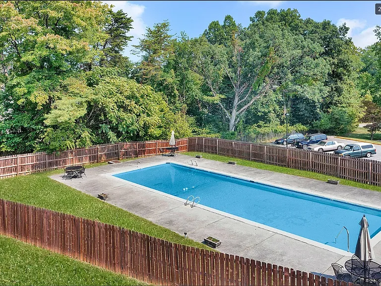 5260 Crossbow Cir #9 — Photo 21
