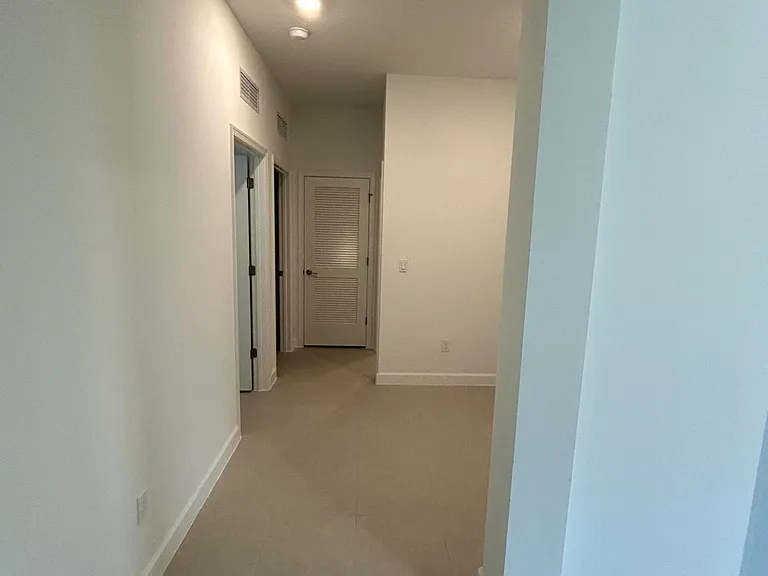 1769 SE Crosswood Way — Photo 23