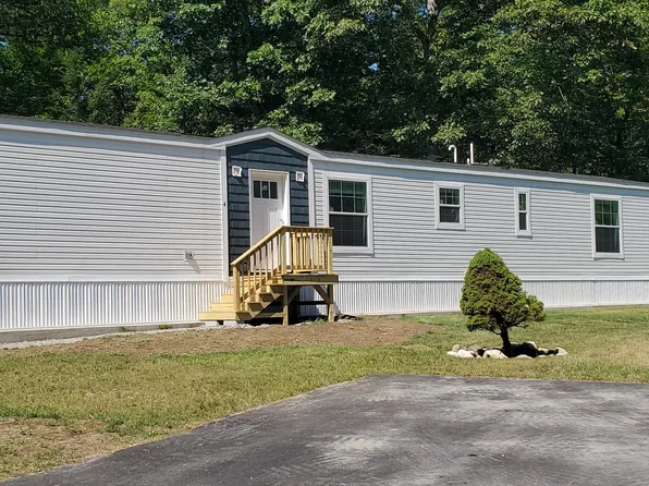 4 Laurik Lane, Naples, ME 04055