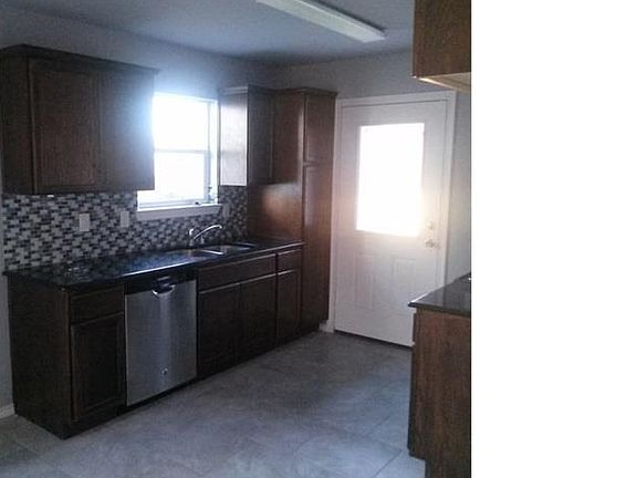2nd image of 705 E College Ave