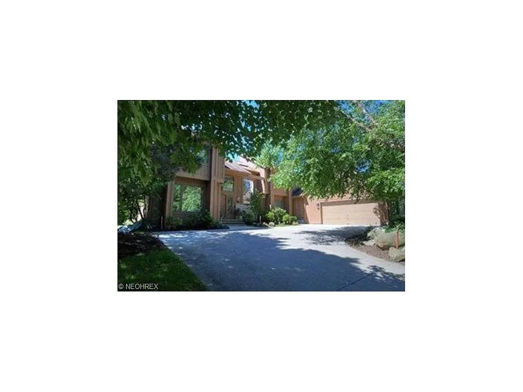 25262 Margot Ct photo 1