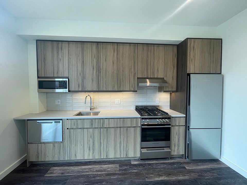 1st image of 1130 W Chicago Ave #517