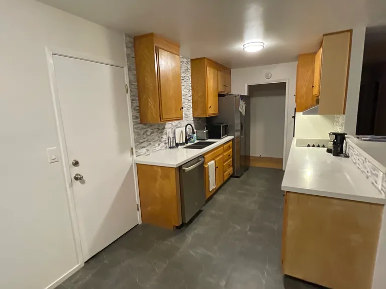 1336 Alder Pl — Photo 3