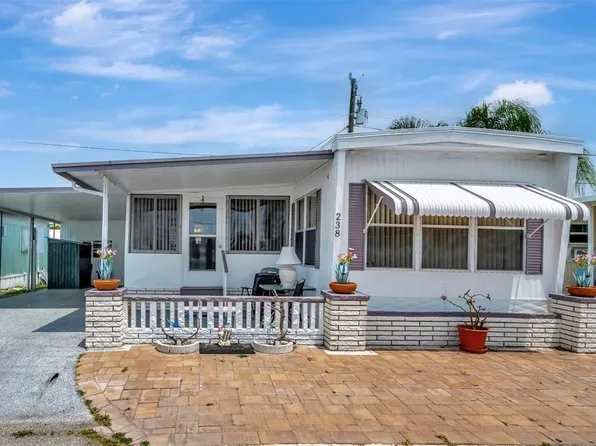 238 Palm Ln, Palmetto, FL 34221