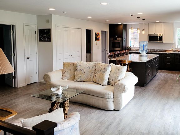 Livingroom, Kitchen area
