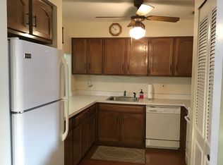 85 Cambridge Dr W, Copiague, NY 11726