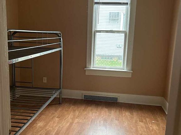 4th image of 1505 Union Ave