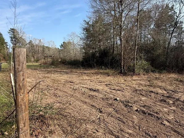 854 County Road 2125, Cleveland, TX 77327