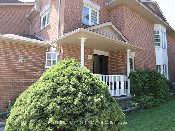 2nd image of 16 Echo Glen Rd