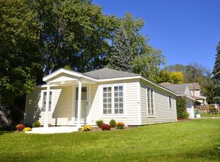 827 Sheridan Dr, Wauconda, IL
