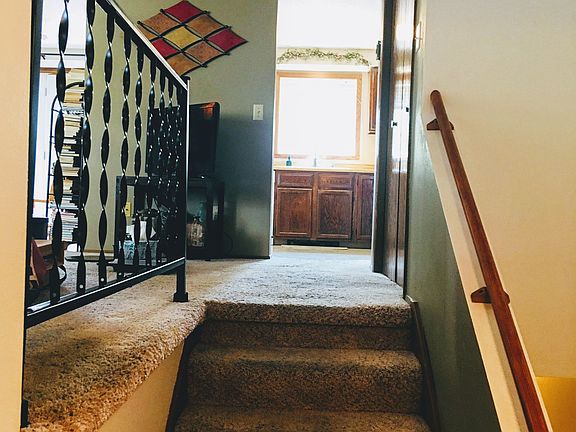 3rd image of 2917 Heatherwood Cir S
