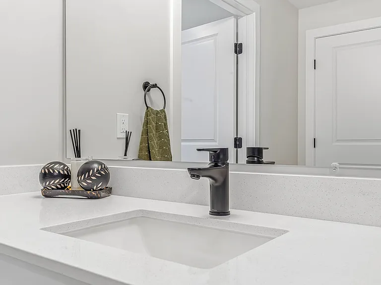 Asher Apartments - LIMITED-TIME OFFER 8 WEEKS FREE! — Photo 67