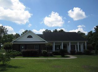 7665 Harbor Dr, Irvington, AL 36544