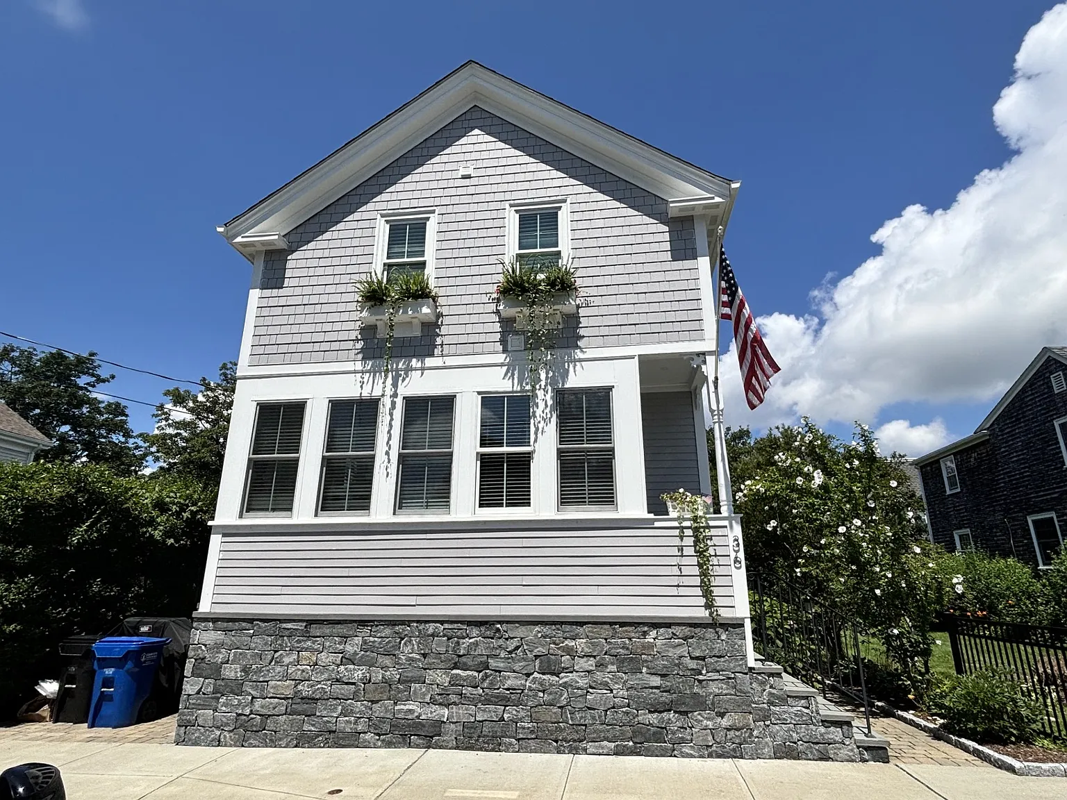 3 bed, 1222 sqft, $3,000 — Photo 2