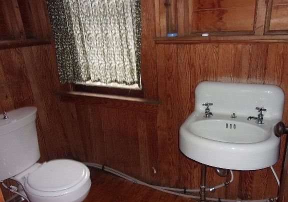 5th image of 146 Cobble Hill Ln