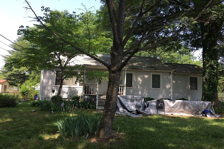 1st image of 106 E Beal St