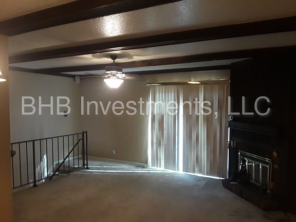 4th image of 3210 Lupine Dr