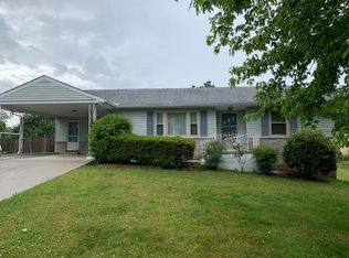 1900 Nandina Dr, Knoxville, TN 37912