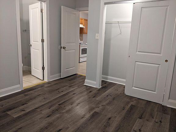 3rd image of 241 W Queen Ln #1F