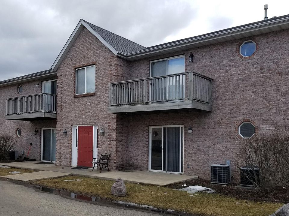 1st image of 5696 Andrews Dr APT 8