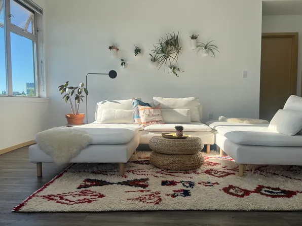 425 23rd Ave S, Seattle, WA