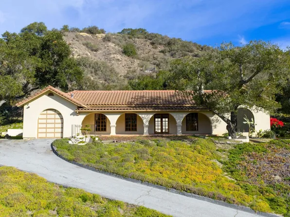 90 Harper Canyon Rd, Salinas, CA 93908