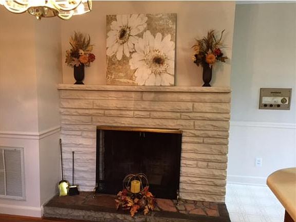 2nd image of 308 Belmont Dr