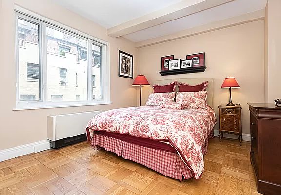 4th image of 2 Sutton Pl S APT 16G