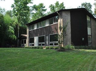 8802 Four Seasons Ct, Alexandria, VA 22309